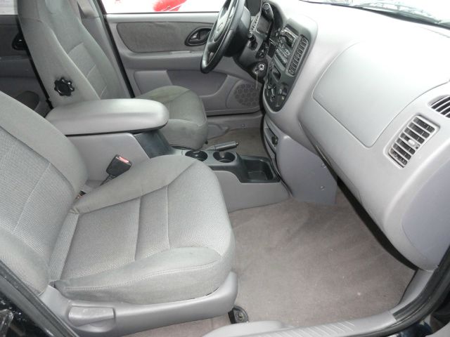 Ford Escape 2001 photo 3