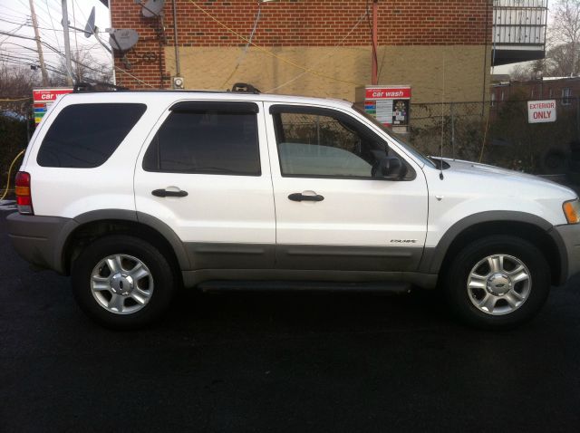 Ford Escape 2001 photo 2