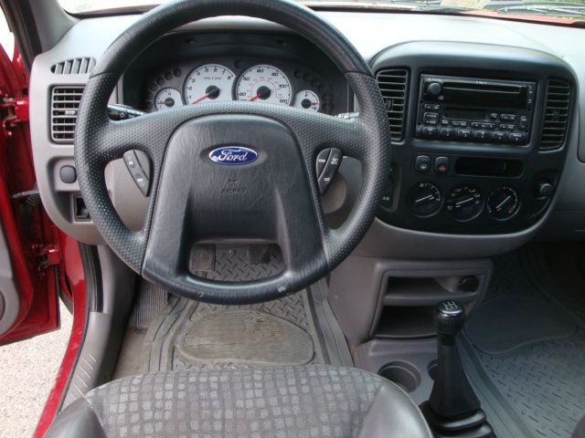 Ford Escape 2001 photo 3