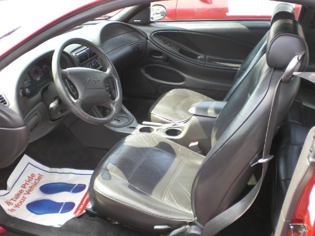 Ford Escape 2001 photo 2