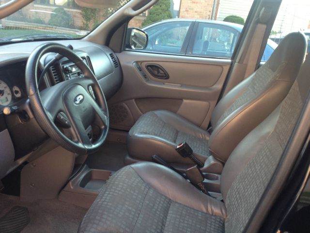 Ford Escape 2001 photo 3