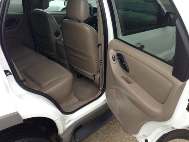 Ford Escape 2002 photo 14