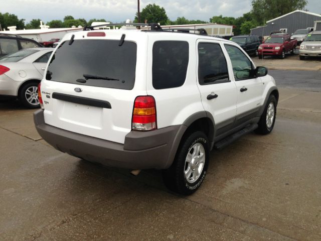 Ford Escape 2002 photo 17