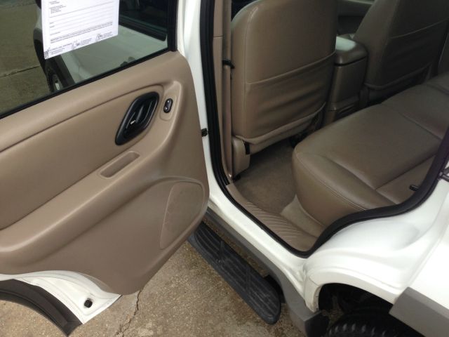 Ford Escape 2002 photo 22