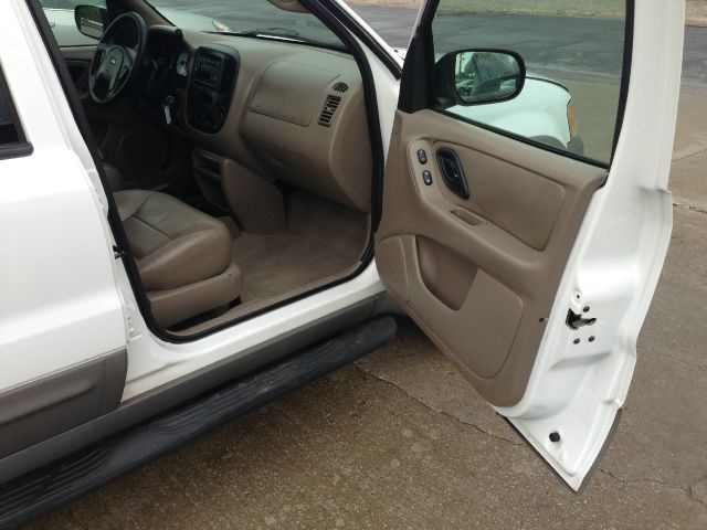 Ford Escape 2002 photo 7