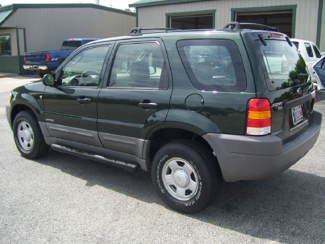 Ford Escape 2002 photo 2
