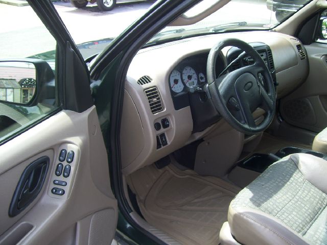 Ford Escape 2002 photo 4