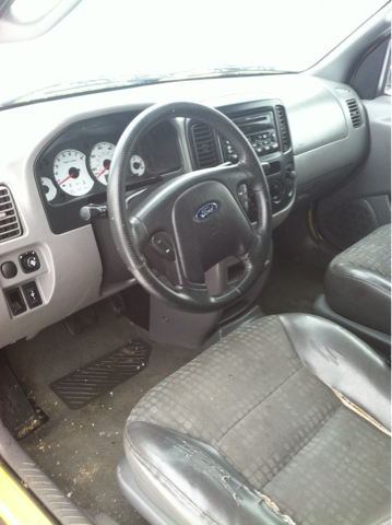 Ford Escape 2002 photo 2