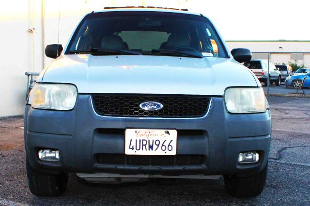 Ford Escape 2002 photo 1