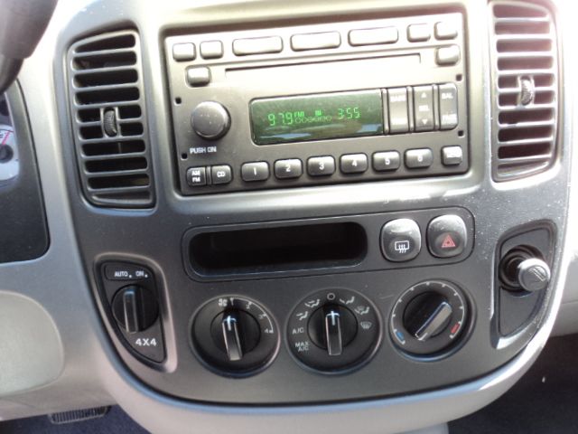 Ford Escape 2002 photo 15