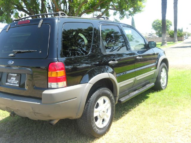 Ford Escape 2002 photo 2