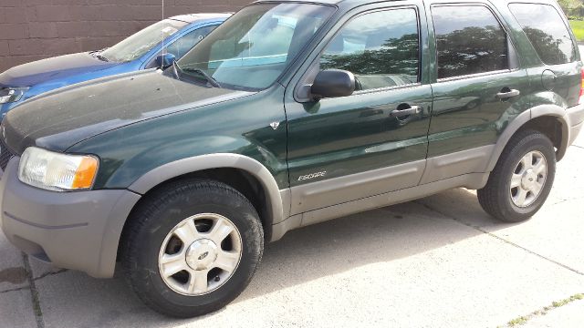 Ford Escape 2002 photo 1