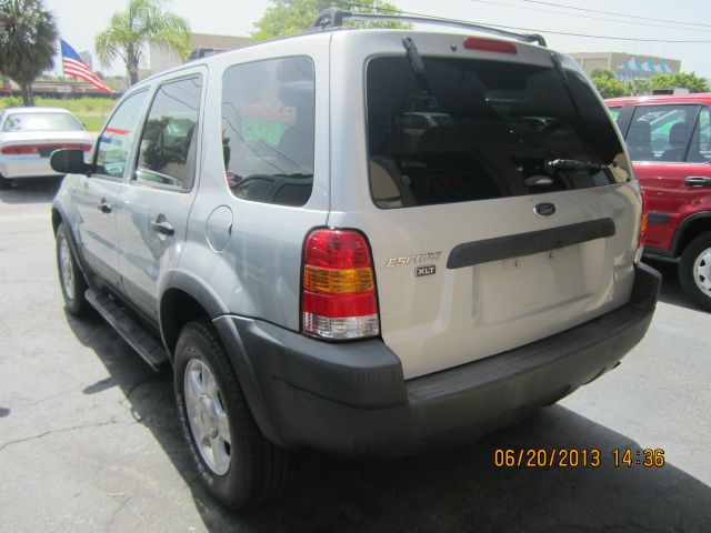 Ford Escape 2002 photo 2