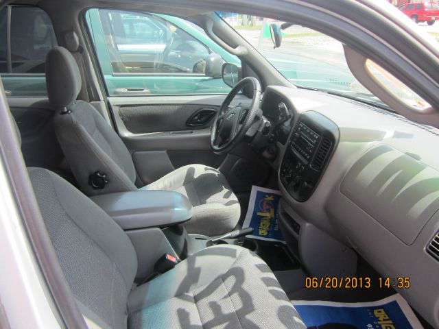 Ford Escape 2002 photo 4