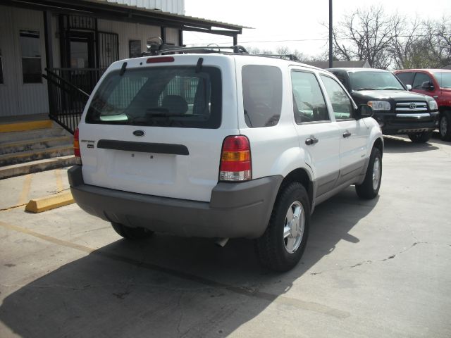 Ford Escape 2002 photo 1