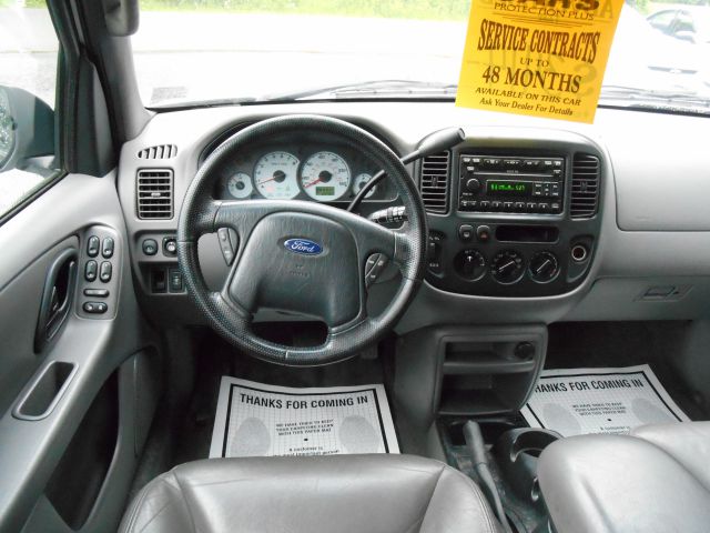 Ford Escape 2002 photo 3