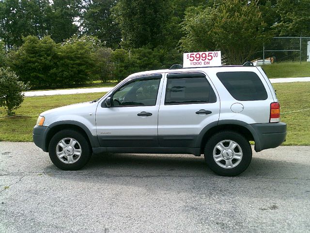 Ford Escape 2002 photo 1
