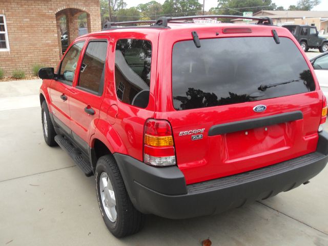 Ford Escape 2002 photo 1