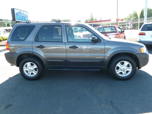 Ford Escape 2002 photo 2
