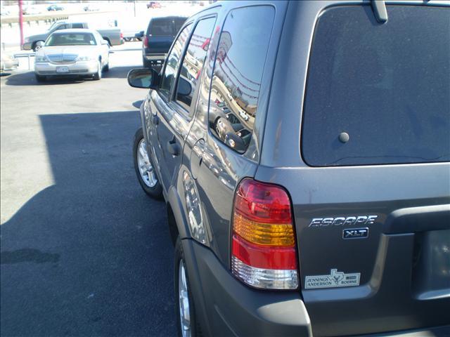Ford Escape 2002 photo 3