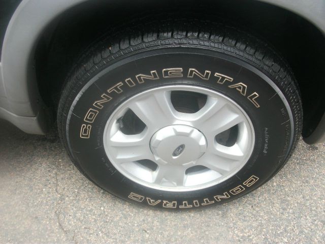 Ford Escape 2002 photo 7