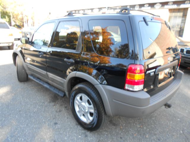 Ford Escape 2002 photo 2