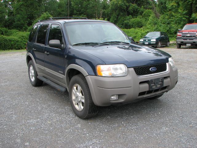 Ford Escape 2002 photo 1
