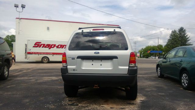 Ford Escape Ram 3500 Diesel 2-WD SUV