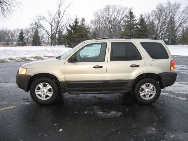 Ford Escape 2003 photo 2