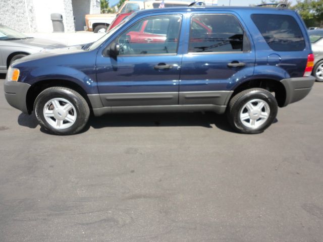 Ford Escape 2003 photo 2