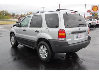 Ford Escape 2003 photo 1