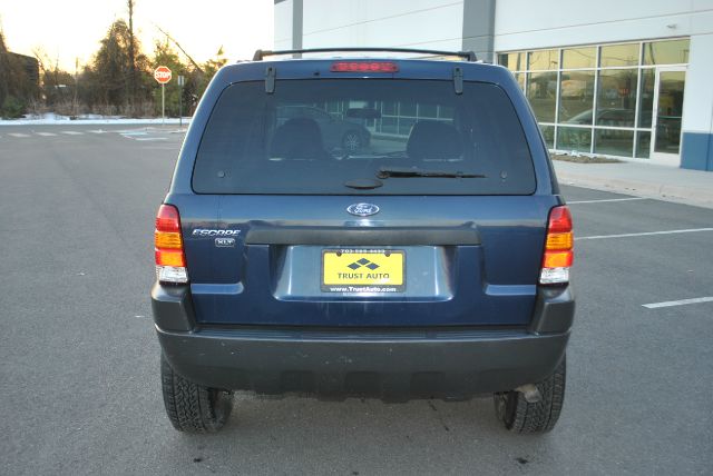 Ford Escape 2003 photo 2