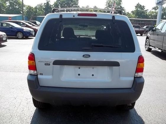 Ford Escape 2003 photo 1