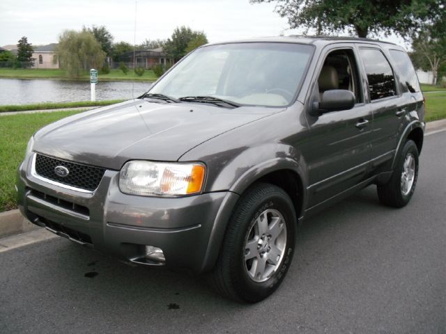 Ford Escape 2003 photo 1