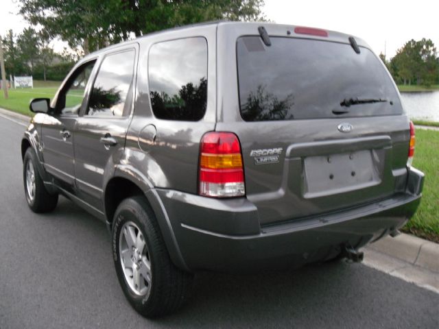 Ford Escape 2003 photo 2