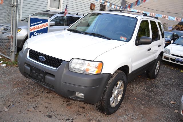 Ford Escape 2003 photo 2