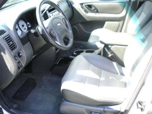 Ford Escape 2003 photo 2