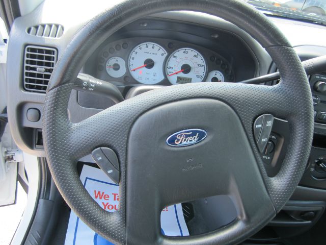 Ford Escape 2003 photo 6
