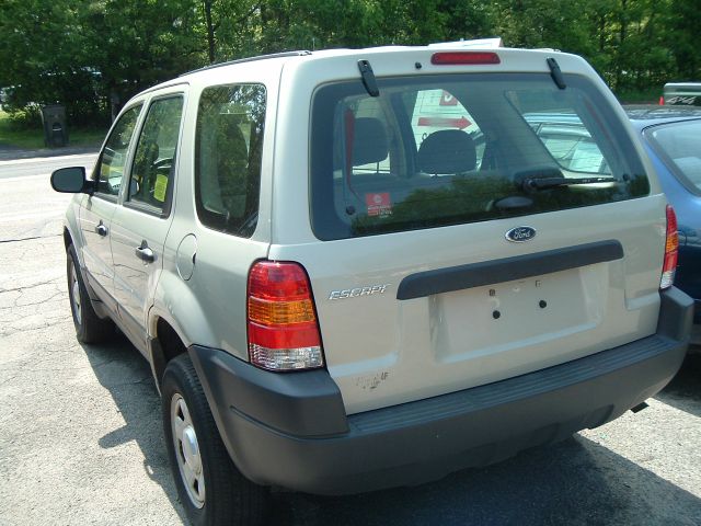 Ford Escape 2003 photo 2