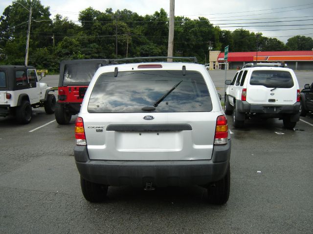 Ford Escape 2003 photo 1