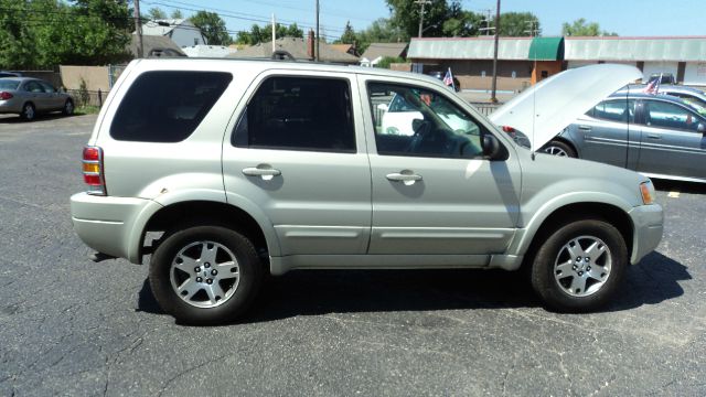 Ford Escape 2003 photo 1