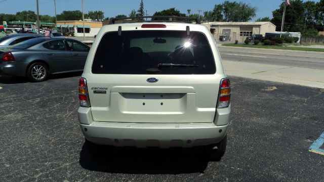 Ford Escape 2003 photo 2