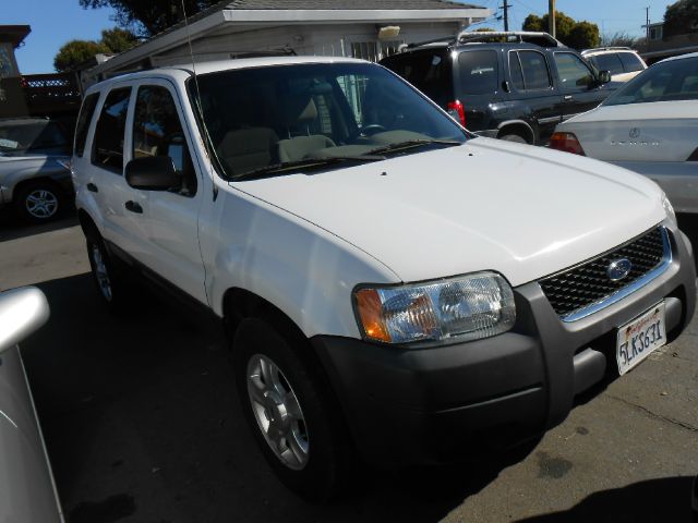 Ford Escape 2003 photo 1