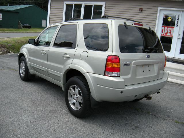 Ford Escape 2003 photo 2