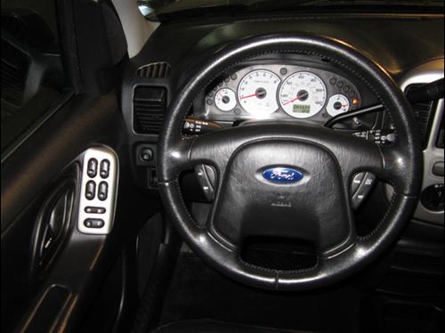 Ford Escape 2003 photo 3