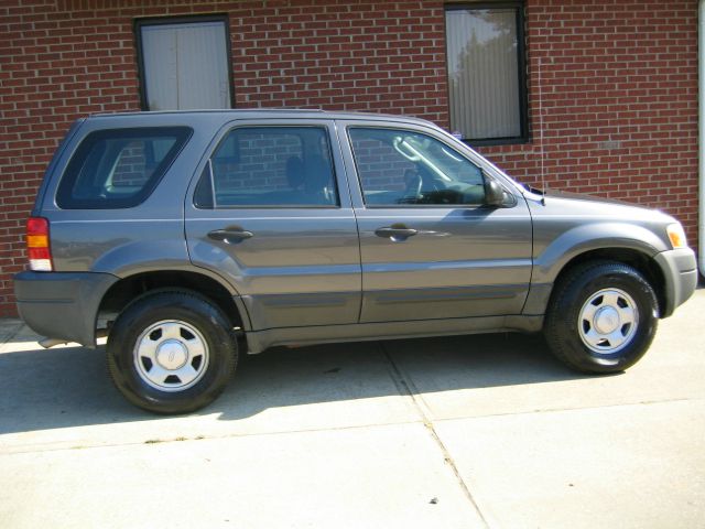 Ford Escape 2003 photo 1