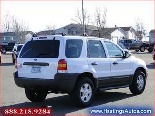 Ford Escape 2003 photo 2