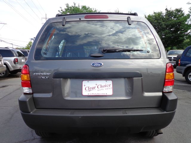 Ford Escape 2003 photo 1