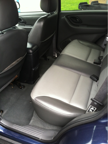 Ford Escape 2003 photo 2