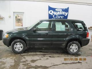 Ford Escape 2003 photo 2